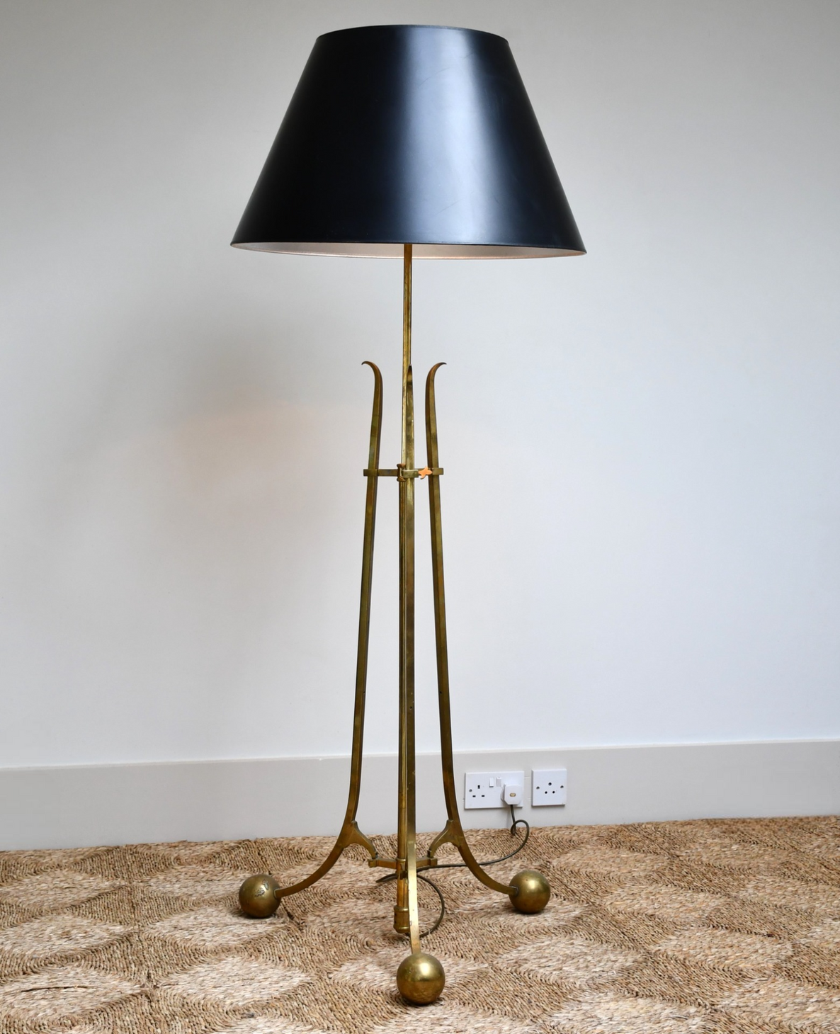 Early 20 Century - Brass Standard Lamp