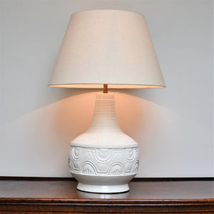 Mid 20th Century - Royal Doulton Table Lamp