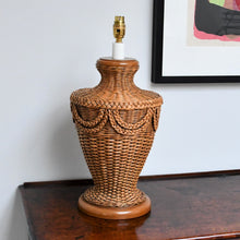 Stylish Vintage Rattan - Table Lamp