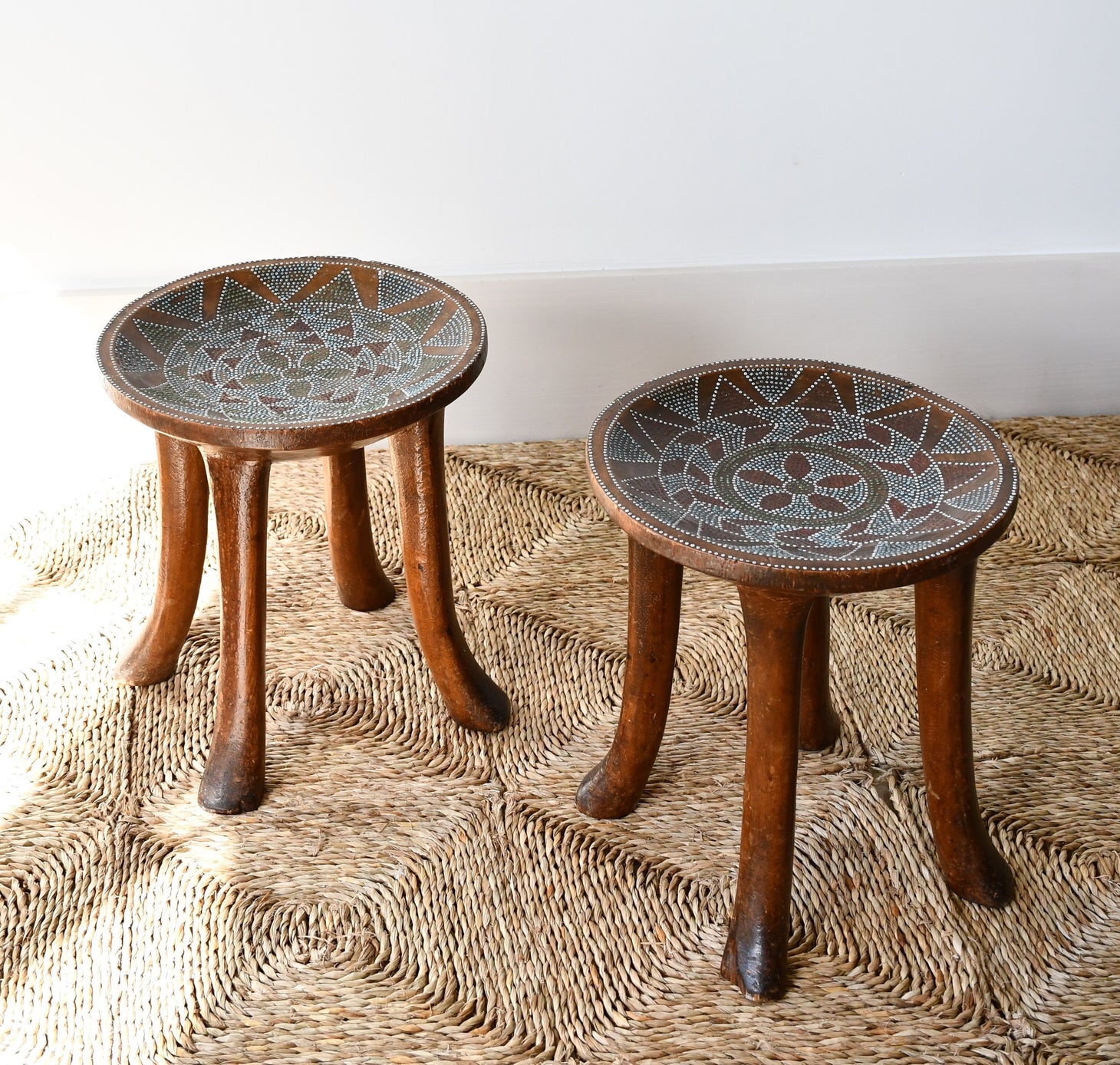 A Pair of Mid 20th Century - Kamba, Keyna - Stool/Tables