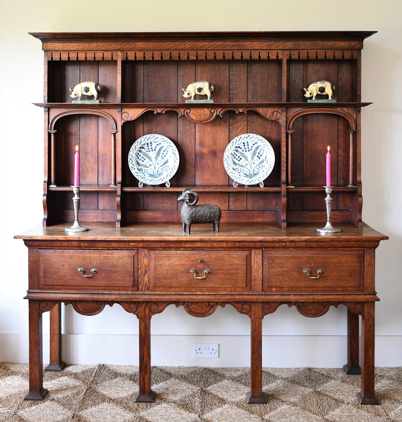Elegant 19th Century - Arts & Crafts Dresser
