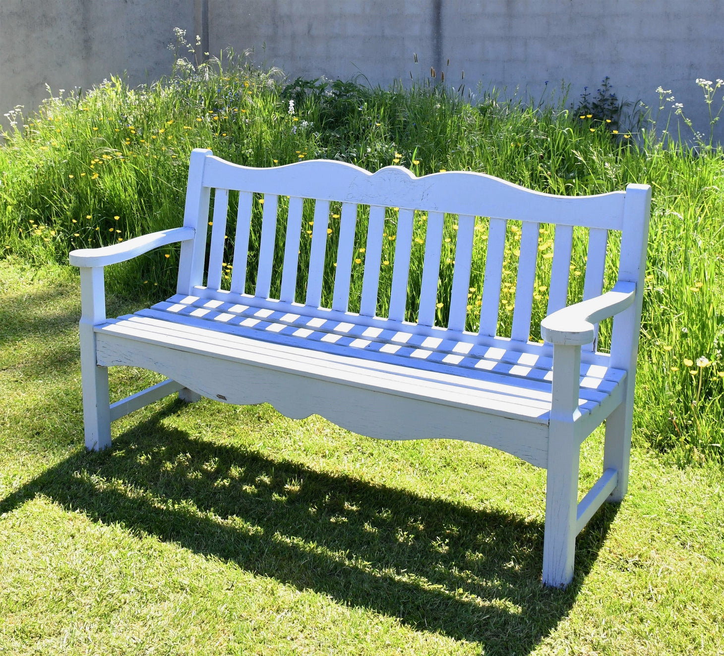 Attractive Vintage - Garden Bench