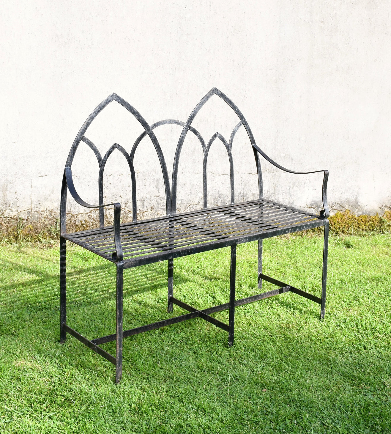 Vintage Gothic - Garden Bench (2/2)