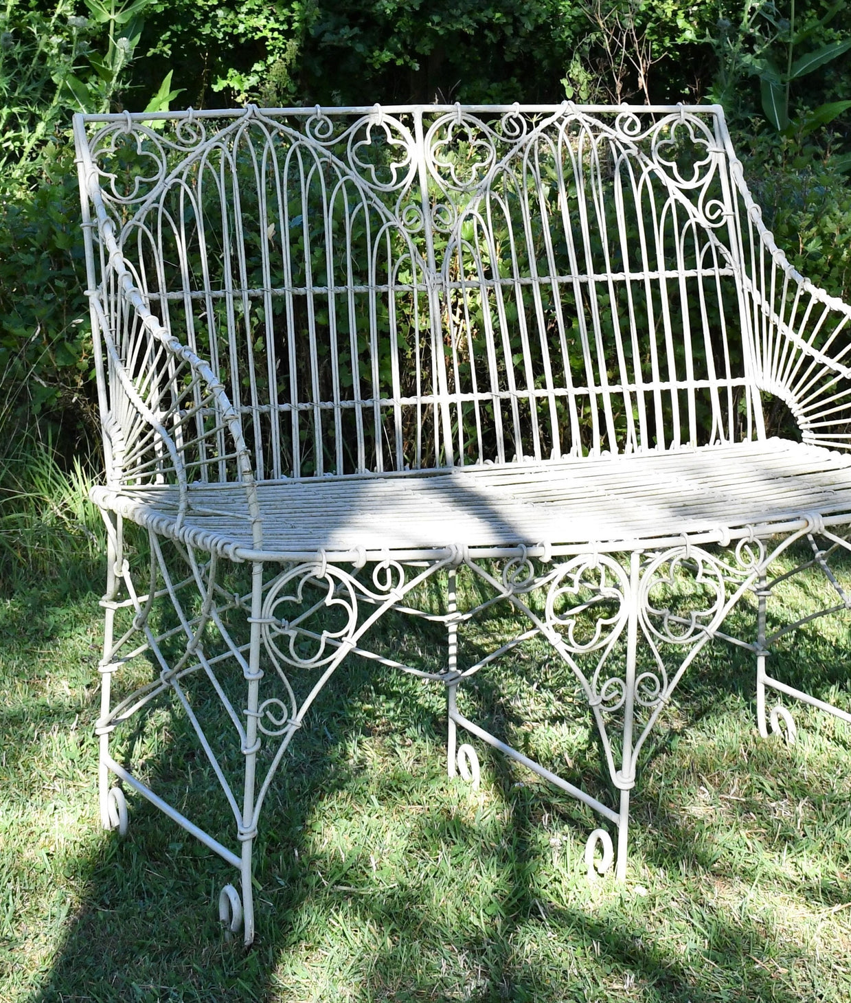 Vintage Wirework - Garden Bench (1/2)