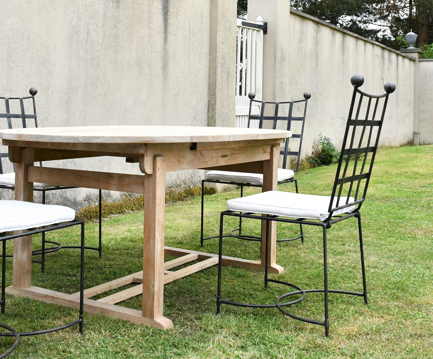 4 x Heveningham Garden Chairs and Winchester Teak Table